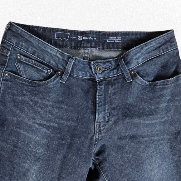 Levi's Dark Indigo Blue Bold Curve Modern Rise Skinny Bootcut Jeans Size 29 - Picture 3 of 9